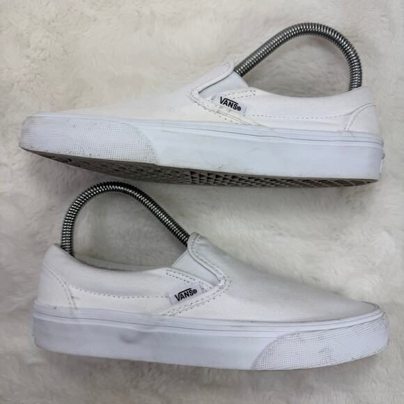 Vans Classic Slip‑On True White Women’s Size 7 Canvas Sneaker - Picture 6 of 10